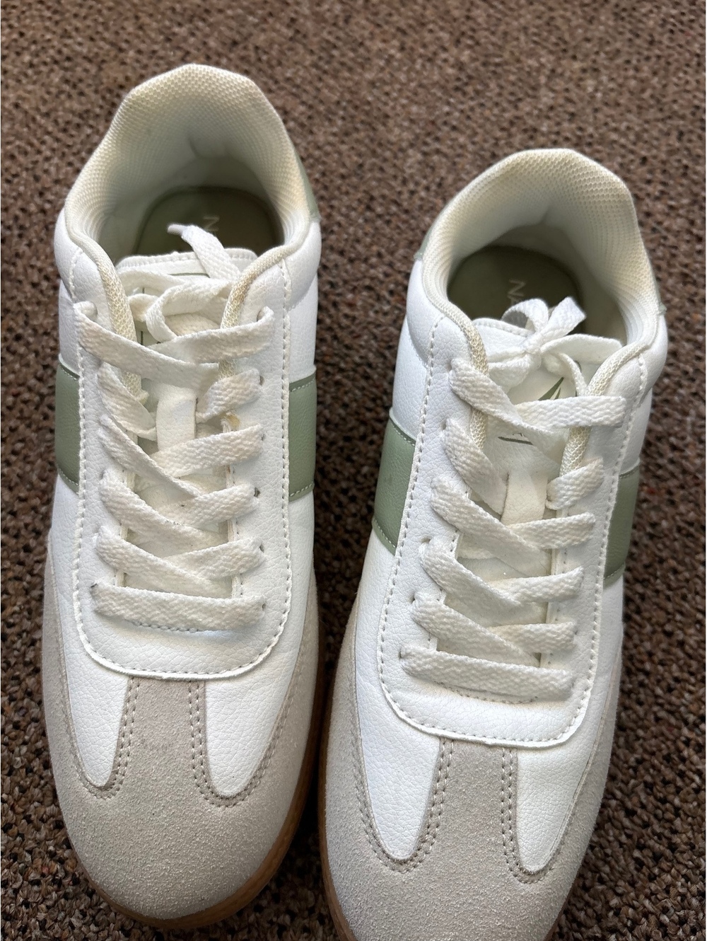Nautica White and Light Green Casual Sneakers with Gum Sole